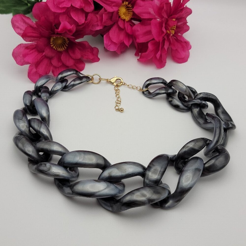 Chunky Gray Faux-Tortoise Curb Chain Link Statement Necklace 24 In Gold Tone